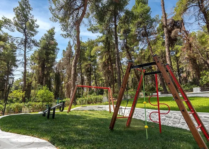 Sani Pine Sani (Chalkidiki)